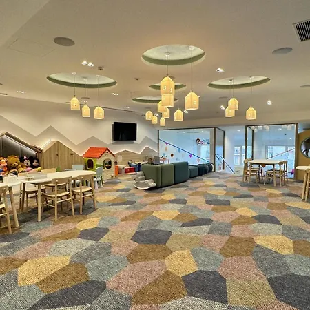 فندق Europa Fit 4*